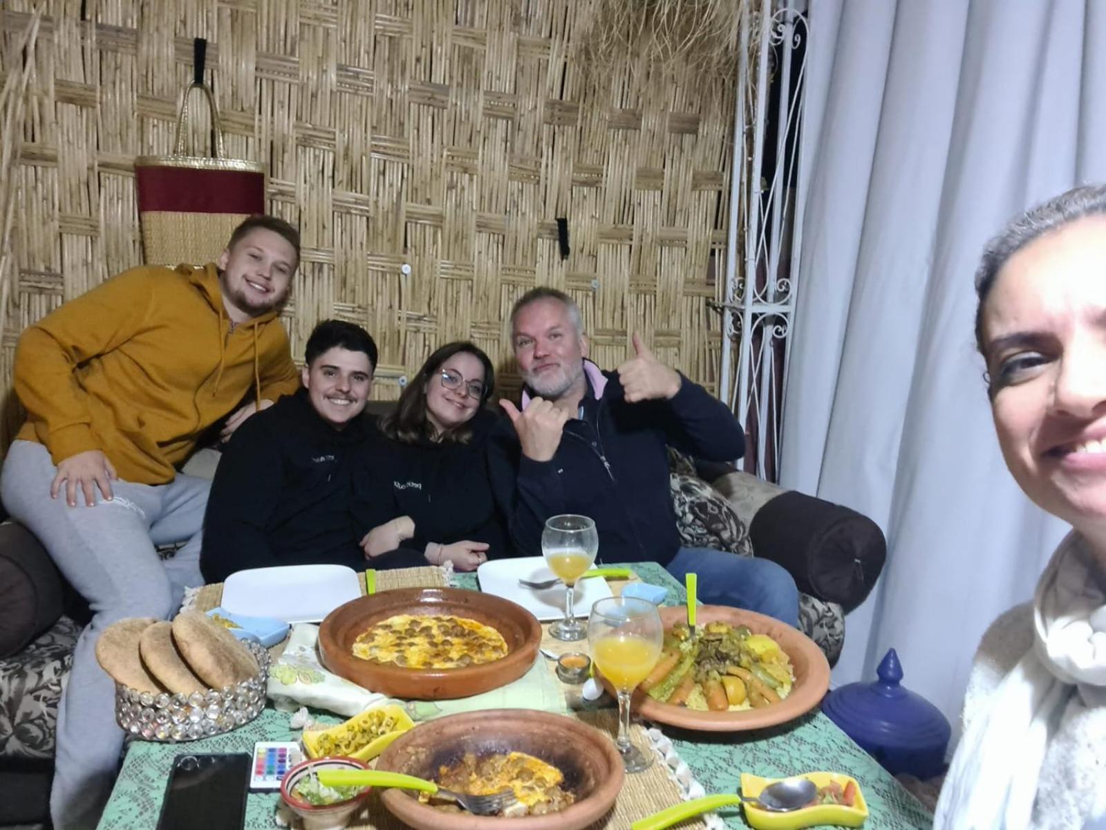 Riad Ramona Lqariya Seyaheya Marrakesh Exteriör bild