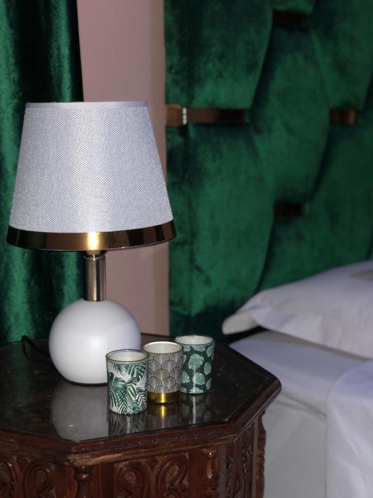 Riad Ramona Lqariya Seyaheya Marrakesh Rum bild